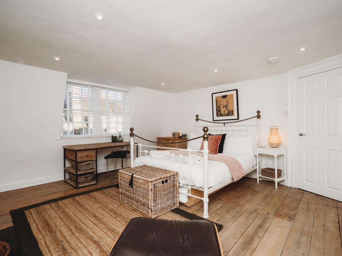 Ferienwohnung Pass The Keys Stylish 2 Bed Eco Flat In The Heart Of Bath Exterior foto