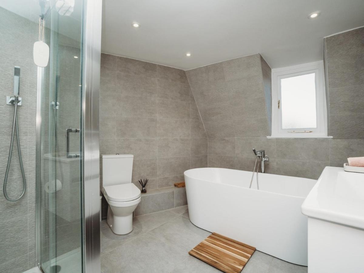 Ferienwohnung Pass The Keys Stylish 2 Bed Eco Flat In The Heart Of Bath Exterior foto