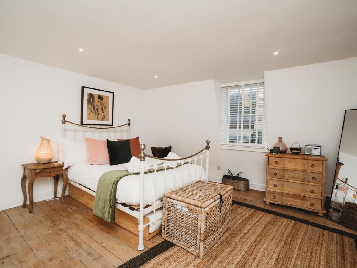 Ferienwohnung Pass The Keys Stylish 2 Bed Eco Flat In The Heart Of Bath Exterior foto